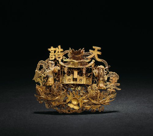 清·金质累丝“奉天诰命”亭台楼阁人物顶饰