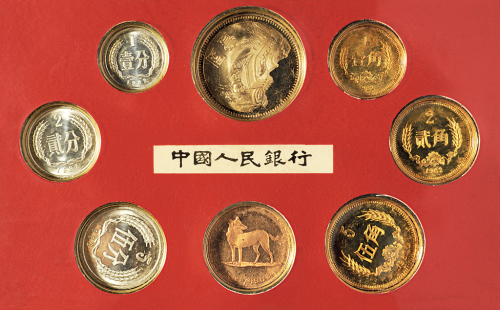 1982年精制硬币八枚全套