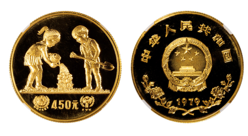 1979年国际儿童年纪念金币一枚，精制，面值450元，重量1/2盎司，成色90%，发行量12589枚，NGC PF69UC