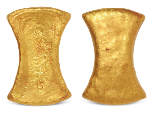 南宋“石元郎 十分金”十两金铤一枚，重量：387.5克，铤面另打葫芦印记，保存完好，罕见