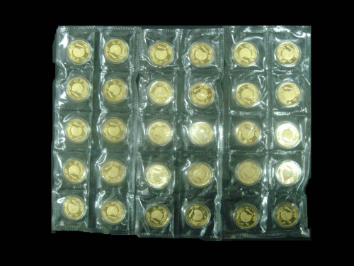 1993年孔雀开屏纪念金币1/4盎司等多枚  完未流通