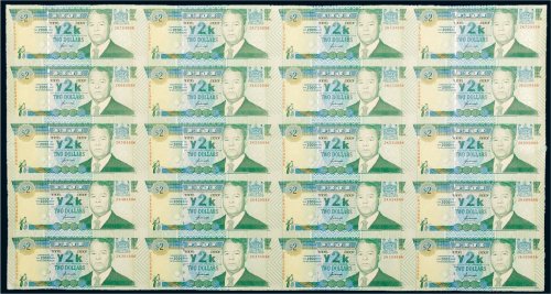 2000年斐济纪念钞$2二十枚连体票五张