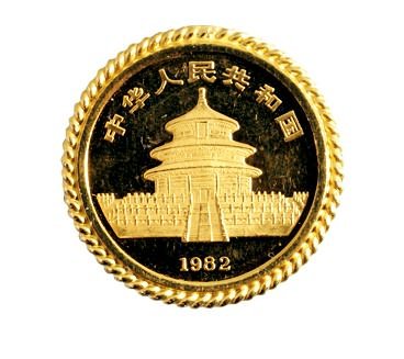1982年中国人民银行发行熊猫金币