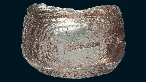 明代“瑞金兆春足银”十两银锭