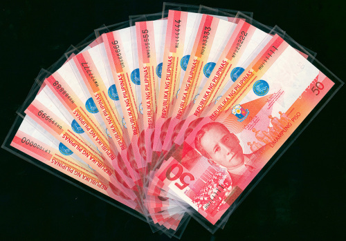 2015年菲律宾银行50披索10枚一组，不同字轨幸运号111111-999999及1000000，UNC品相