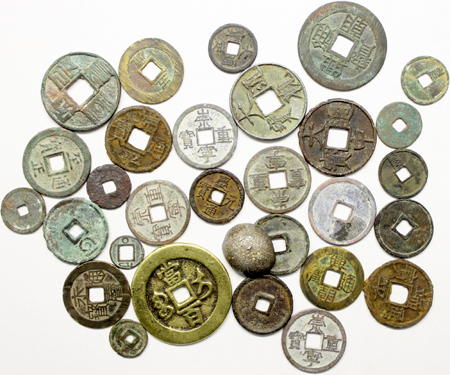 Lots bis 1949 Hochinteressantes Lot von 30 Stuck: 29 alte Gumunzen. Darunter fruhe Stucke von Sinkia