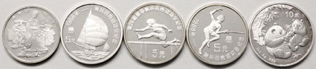 Lots der Volksrepublik China ab 1949 5 Silbergedenkmunzen aus 1986 bis 2006. 5 Yuan Personlichkeit 1