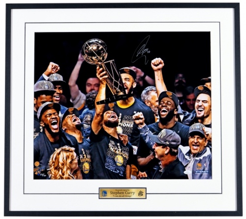  NBA球星库里大尺幅亲笔签名限量照片（23/30）