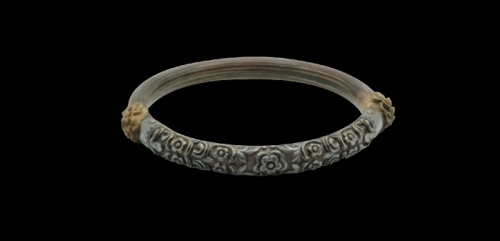  清鸡血藤包银手镯 