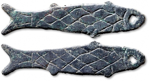  先秦鱼币 极美品