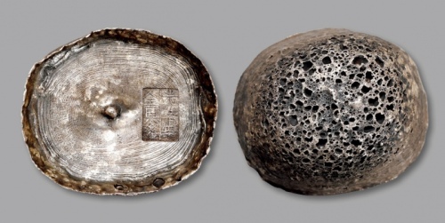  清“光绪年·全兴隆”十两银锭一枚，重：360g，打制清晰，字戳完整，铸造规范，原味深色包浆，应为西南地区贸易用银，少见，完全未流通品