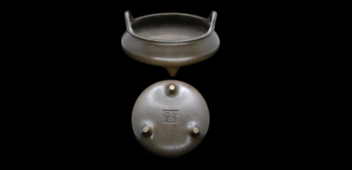  清铜制冲耳炉止宝款 