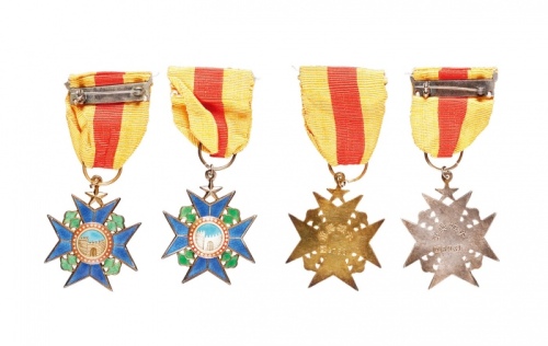  民国 甲种干城一等、二等奖章各一枚