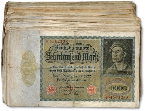  德国1922年10000马克共约396枚，整体约八至八五成新，敬请预览（具体数量以实际为准）