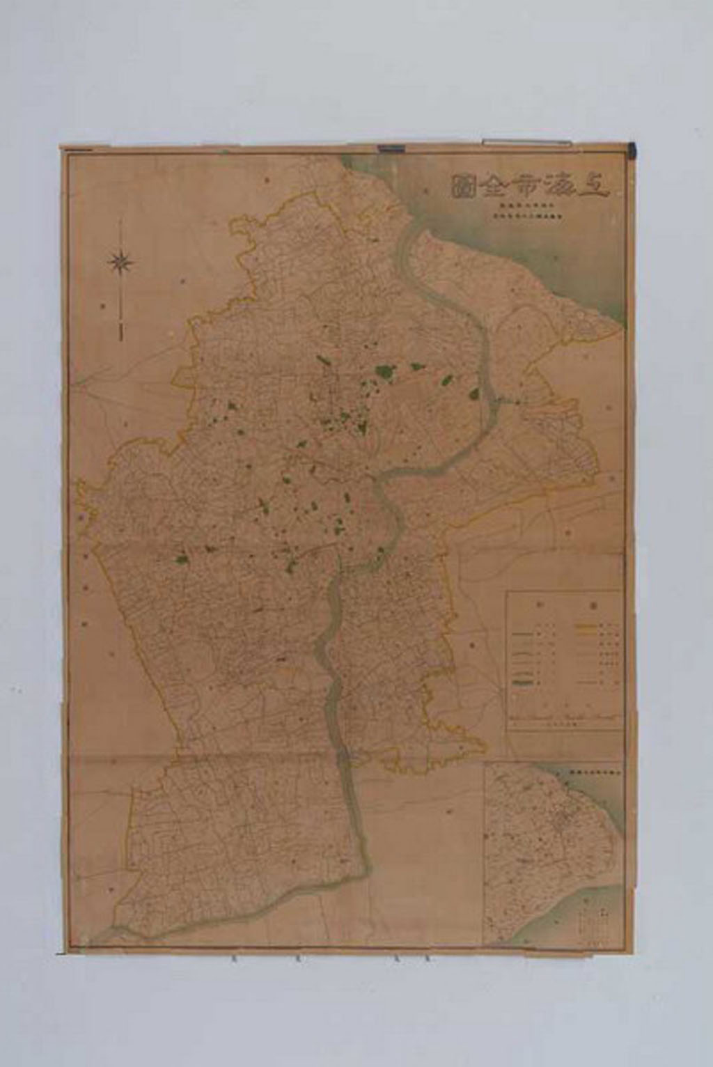 M 1946年上海市公务局制《上海市全图》一张