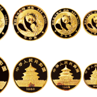 1988年中国人民银行发行熊猫纪念金币一套五枚