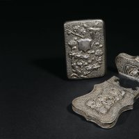 民国·银质龙纹掐丝名片盒、浮雕花鸟纹烟盒二件