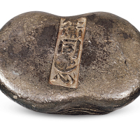 清代河南“衞同心”五两腰锭一枚，重量：183.1克，原包浆，品相颇佳