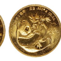 1984年1/4盎司熊猫金币二枚