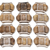 清代云南记月五两牌坊银锭“雷庆源号 正月纹银”、“李源鑫号 贰月纹银”、“庆盛佘记 叁月纹银”、“庆盛佘记 肆月纹银”、“雷庆泰号 伍月纹银”、“郭源泰号 陆月纹银”、“张庆丰号 柒月纹银”、“周宝铨