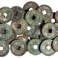 明代“永历通宝”背一分十二枚、清代“兴朝通宝”背五厘二十枚，共计三十二枚，极美品