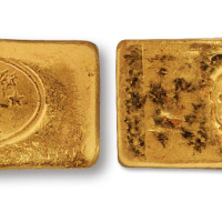 香港“宝生 九九成色金条 弍两庄”金锭一枚，重量：75.0克，二两金条较少见，品相极佳