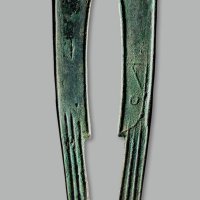 齐“明”刀背“〡”