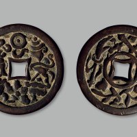刘关张手雕花钱