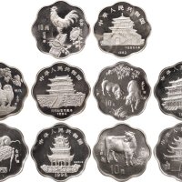 1993-1997年中国人民银行发行梅花形鸡、狗、猪、鼠、牛年生肖纪念银币各一枚