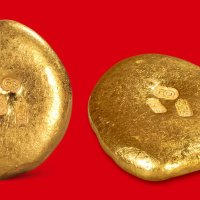 足金”二两金饼