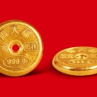 “周大福”五钱金饼