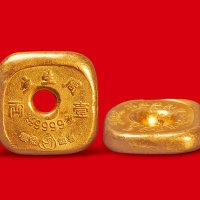 “周生生”一两金饼