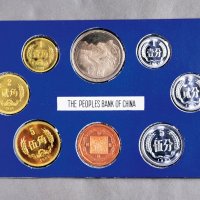 1981年中国人民银行发行精铸套币