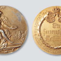 1897年德国莱比锡展览会银质镀金纪念章