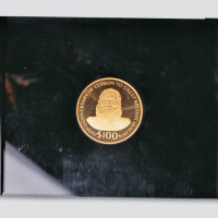 1974年斐济100元纪念金币