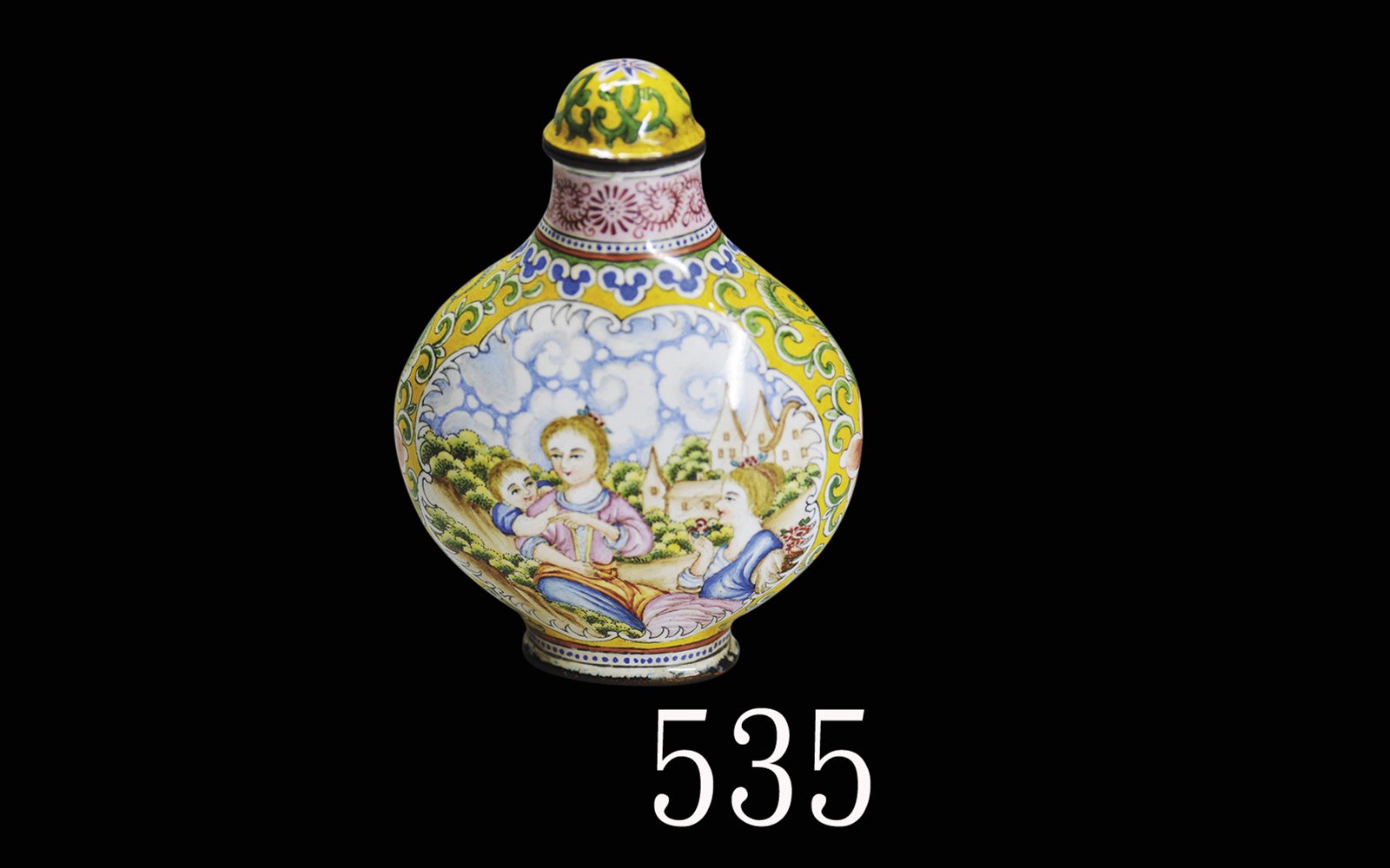 珐琅彩铜鼻烟壶，「乾隆年製」(后铸)Bronze Enamel Snuff Bottle, 