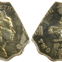 1982年香港$2, 缺肉，PCGS MS63