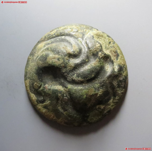 西汉白金三品铜质龙币 极美品