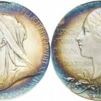  1897年英国维多利亚女王登基六十周年高浮雕银样章。PCGS SP62