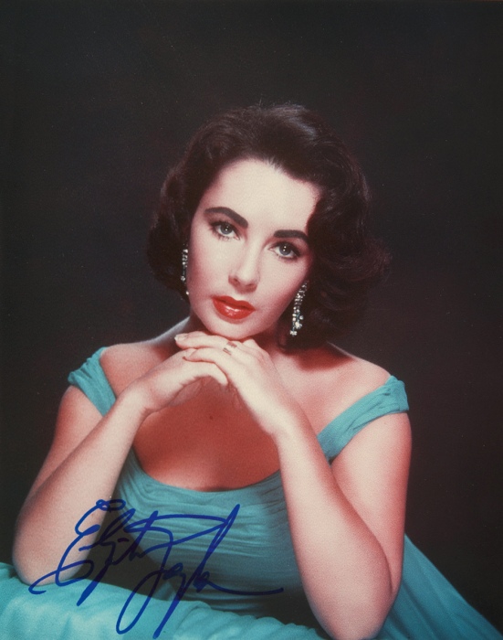  “奥斯卡最佳女主角”伊丽莎白·泰勒 亲笔签名照片