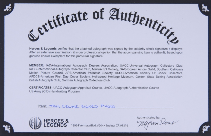  美国电影演员汤姆·克鲁斯 亲笔签名《壮志凌云》电影剧照