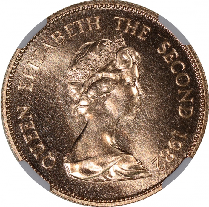  1982年香港十二生肖狗年$1000纪念金币，NGC MS68，#6377540-001，连小册子
