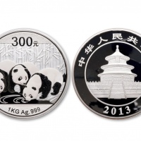  2013年熊猫纪念银币1公斤 完未流通