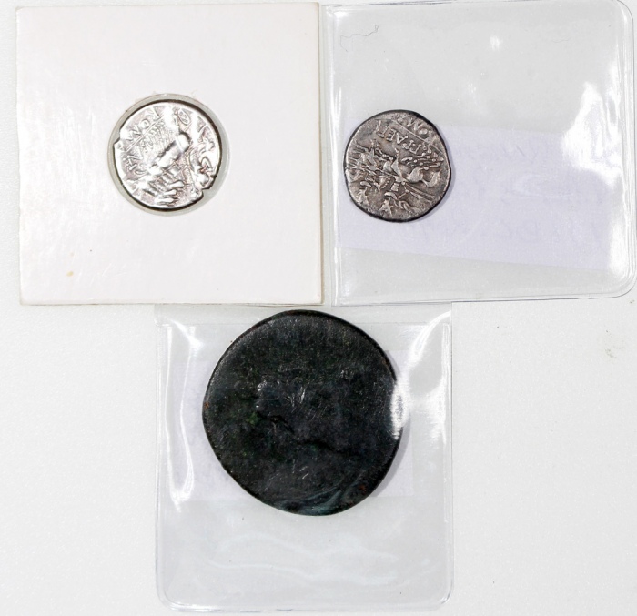  公元前138至136年罗马帝国钱币3枚一组，保存完好，约AF Roman Empire a group of 3 coins, 136BC-138BC, well preserved, about f