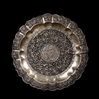  早期“喜上梅梢图”花瓣形镂空银赏盘一只，重：893g，老工，图案繁复精美，五彩老包浆，海外回流，保存完好