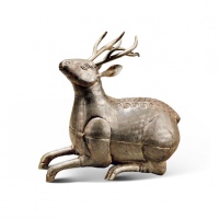  早期银鹿一只，重：133g，老工，造型优美，细节清晰，海外回流，保存完好