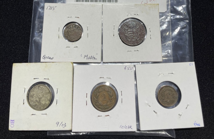  世界钱币54枚， World Mixed Lot, Ireland, group of 4x copper fractionals, consisting of 2 pence, 1692, 2x 1