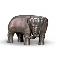  安南“绍治六年奉造·银重九两二钱五分”吉象摆件一只，重：351.4g，造型优美，包浆醇正，保存完好