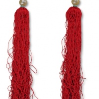  安南“大南皇帝勅赐·一项金磬”金奖牌一枚，重：19.3g，磬，于1886年设计并颁发，专门用以奖赏具有高尚美德的男性，分为三个等级，两面均以双龙戏火珠图样进行装饰，正面以汉字标示出赏赐的等级，背面带有