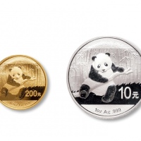  2014年熊猫普制1/2盎司金币、1盎司银币各一枚
